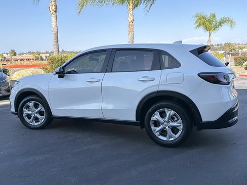 Used 2025 Honda HR-V LX image 10