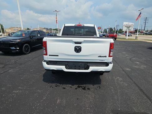 Used 2020 RAM 1500 4x4 Crew Cab image 4