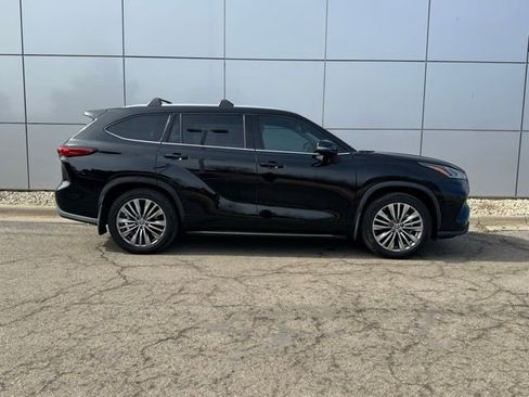 Used 2022 Toyota Highlander Platinum image 45