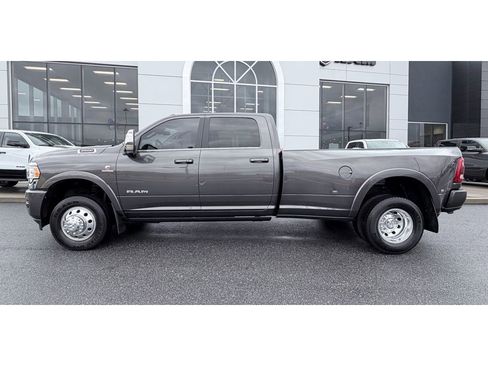 Used 2023 RAM 3500 Limited image 5