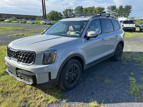 Used 2025 Kia Telluride SX Prestige X-Line AWD/4WD image 4