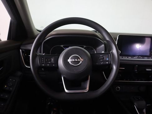 Used 2022 Nissan Rogue SV image 36