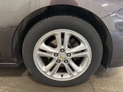 Used 2016 Chevrolet Cruze LT image 23