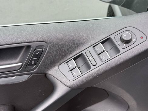 Used 2016 Volkswagen Tiguan R-Line AWD/4WD image 12