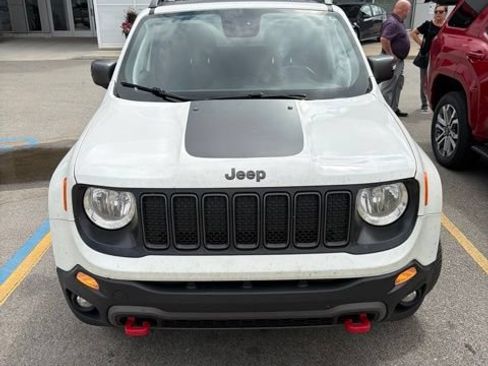 Used 2019 Jeep Renegade Trailhawk AWD/4WD image 2