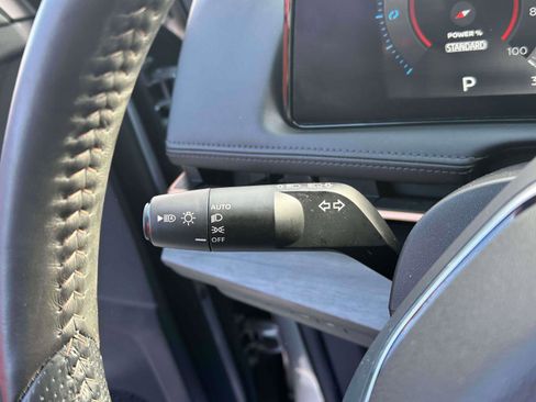 Used 2024 Nissan Ariya AWD image 23