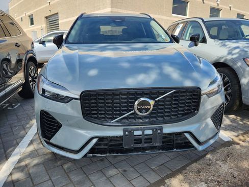 Used 2025 Volvo XC60 T8 Plus w/ Protection Package Premier AWD/4WD image 3