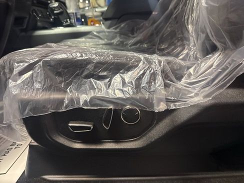 Used 2015 Ford F150 XLT w/ Equipment Group 302A Luxury image 17