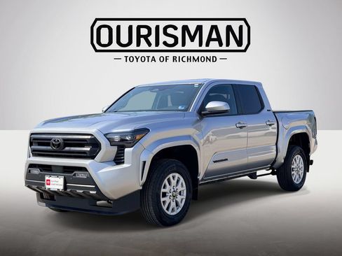 Certified 2024 Toyota Tacoma SR5 AWD/4WD image 23