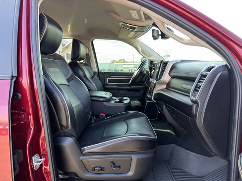 Used 2024 RAM 3500 Laramie image 31