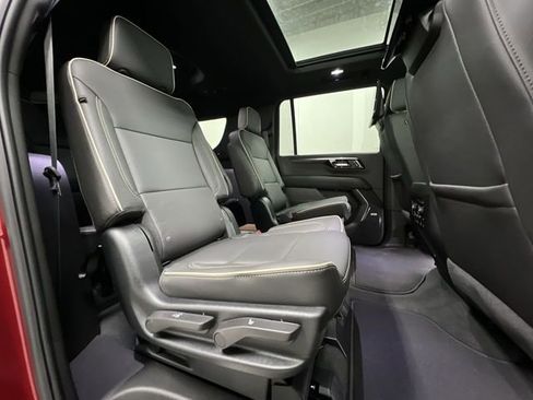 New 2026 Chevrolet Suburban Premier image 28