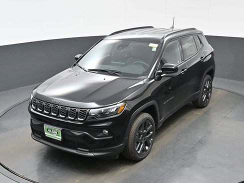 New 2026 Jeep Compass Latitude AWD/4WD image 21