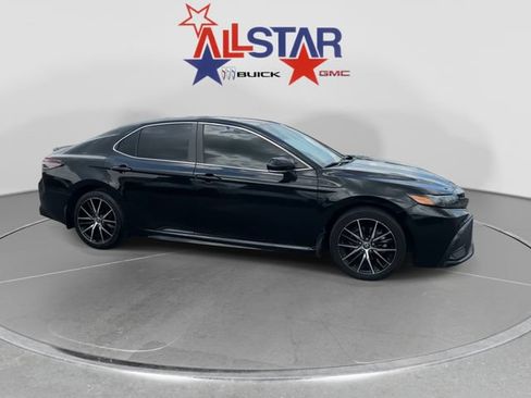 Used 2023 Toyota Camry SE w/ Convenience Package FWD image 8