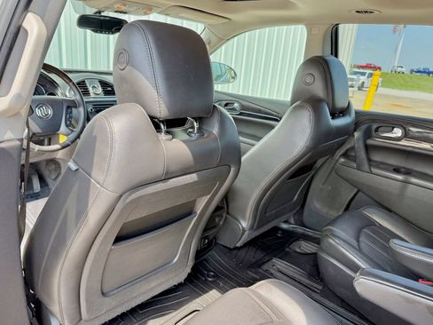 Used 2017 Buick Enclave Leather AWD/4WD image 14