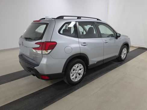Used 2021 Subaru Forester AWD/4WD image 3