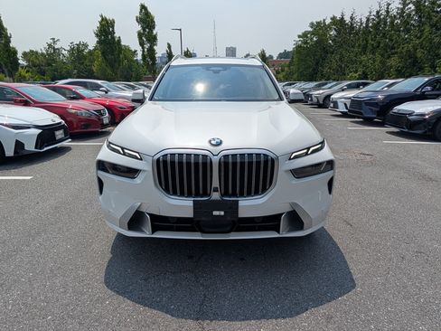 Used 2024 BMW X7 xDrive40i AWD/4WD image 8