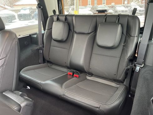 Used 2023 Jeep Wrangler Sport S image 11