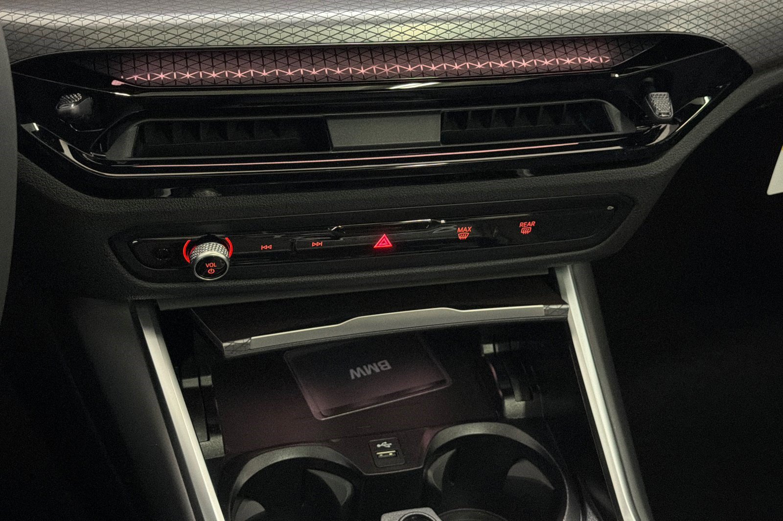 New 2026 BMW 430i Coupe w/ Parking Assistance Package RWD image 17