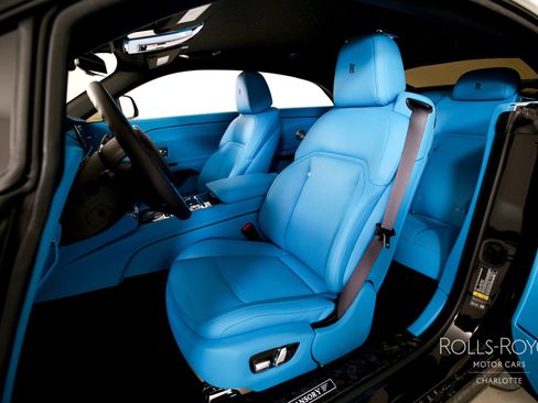 Used 2025 Rolls-Royce Spectre Black Badge w/ Spectre Enhancement Package image 13