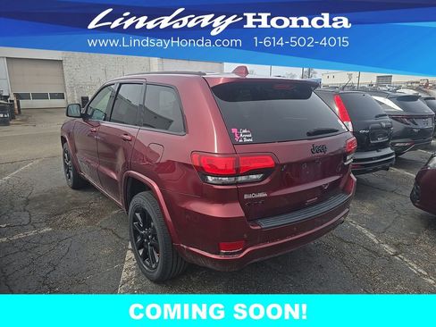 Used 2019 Jeep Grand Cherokee Altitude image 9