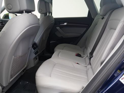 Used 2023 Audi Q5 2.0T Premium Plus w/ Premium Plus Package image 7