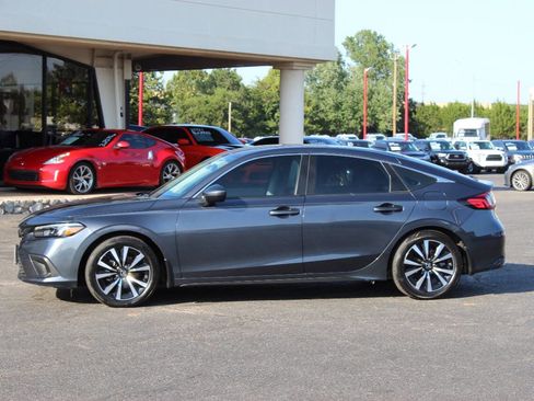 Used 2024 Honda Civic EX-L image 6