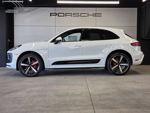 Certified 2026 Porsche Macan S AWD/4WD image 2