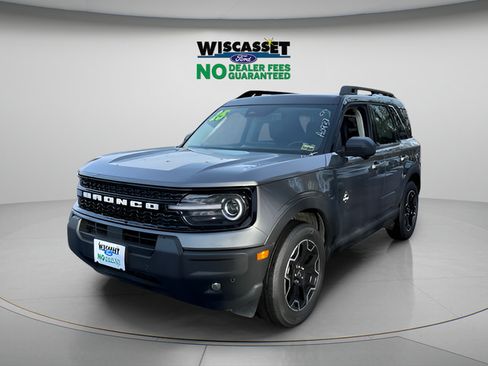 Certified 2025 Ford Bronco Sport Outer Banks w/ Outer Banks Tech Package+ AWD/4WD image 18
