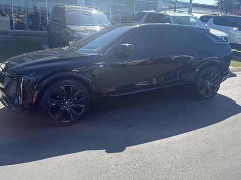 Used 2024 Cadillac Lyriq Sport AWD/4WD image 4
