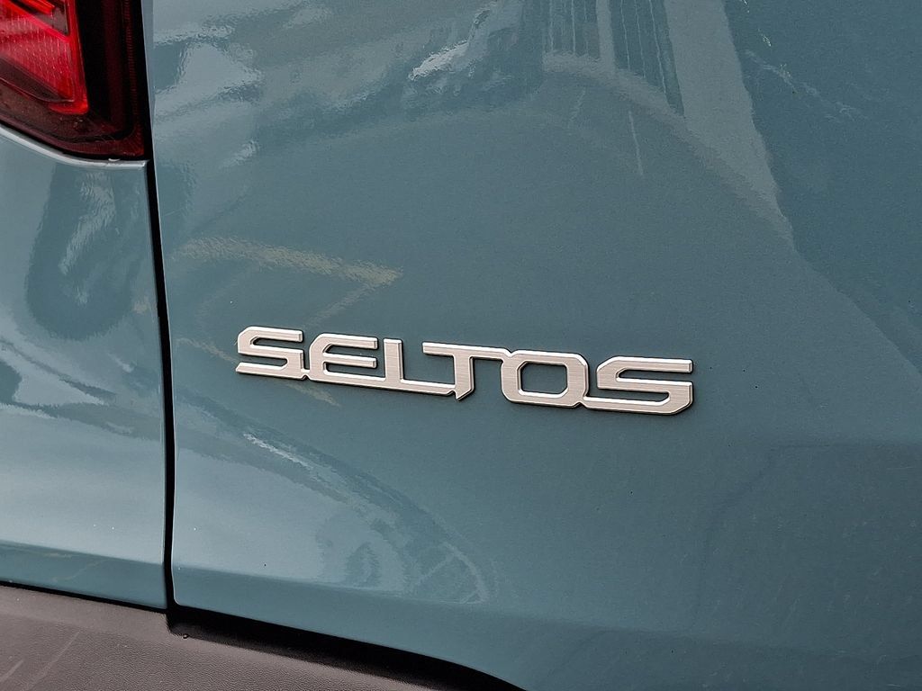 Used 2024 Kia Seltos S AWD/4WD image 31