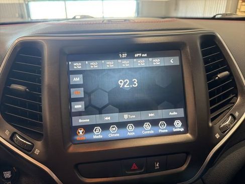 Used 2022 Jeep Cherokee Trailhawk w/ Premium Leather Package image 24