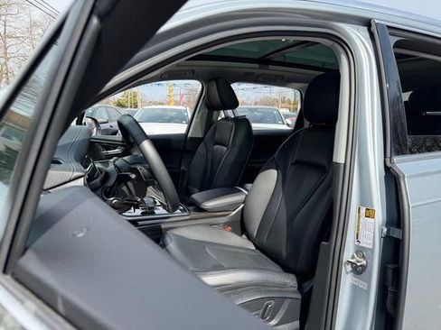 Used 2023 Audi Q7 2.0T Premium Plus w/ Premium Plus Package AWD/4WD image 25