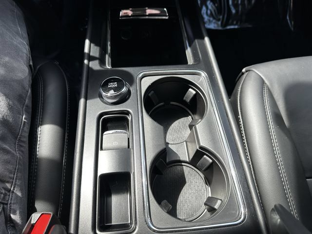 Certified 2024 Lincoln Corsair AWD image 26