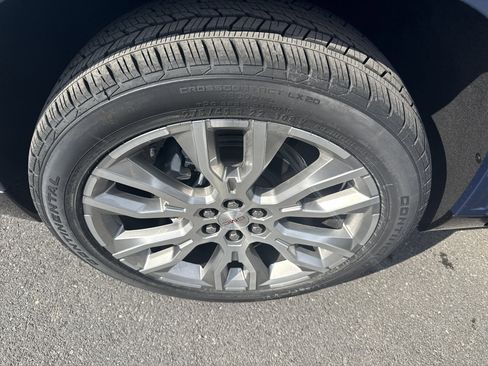 New 2026 GMC Acadia Denali AWD/4WD image 11