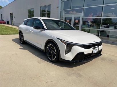 New 2026 Kia K4 EX