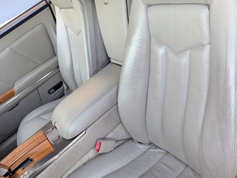 Used 2006 Cadillac XLR Base image 20