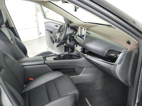 Certified 2023 Nissan Rogue SL FWD image 21