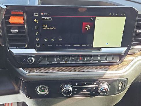 Used 2023 GMC Sierra 1500 SLE image 18