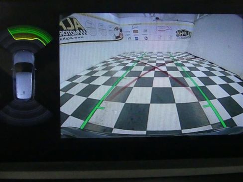 Used 2019 BMW X1 xDrive28i w/ Convenience Package image 11