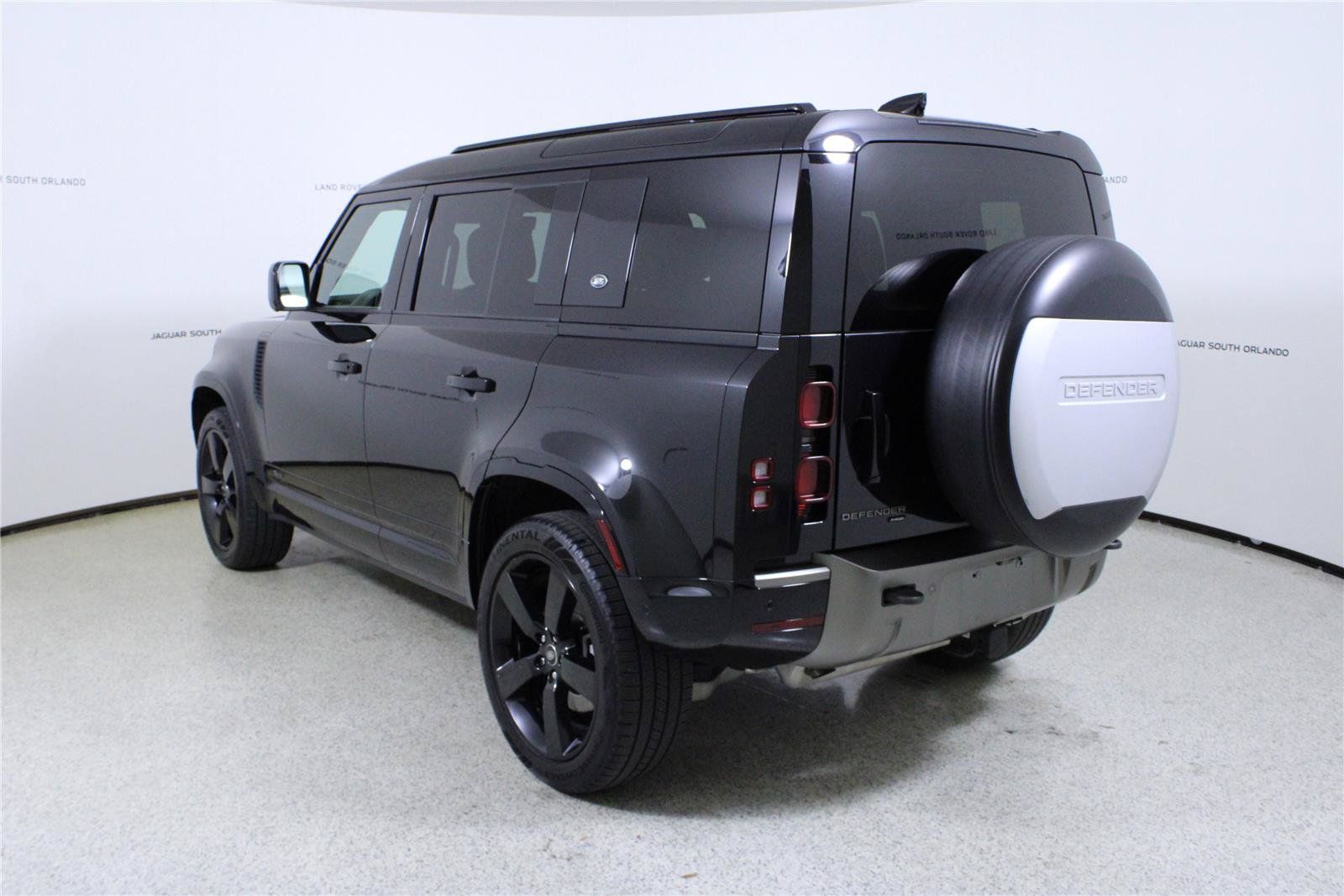 Used 2021 Land Rover Defender 110 X-Dynamic HSE AWD/4WD image 5