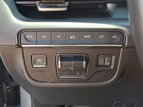 Certified 2023 Cadillac Escalade Sport Platinum w/ LPO, Floor Liner Package AWD/4WD image 25