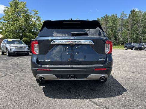 Used 2024 Ford Explorer Limited w/ Equipment Group 301A AWD/4WD image 4