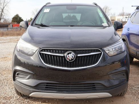 Used 2020 Buick Encore Preferred image 2