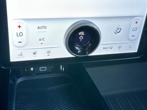 Certified 2025 Ford Mustang Mach-E Select w/ Comfort Package Lite image 21