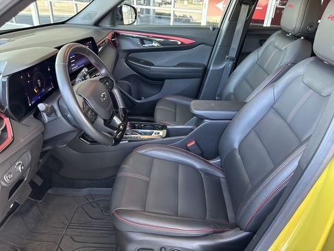 Used 2025 Chevrolet TrailBlazer RS w/ Driver Confidence Package FWD image 15