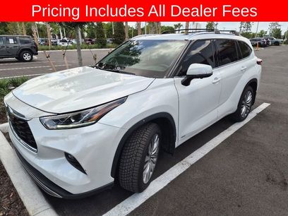 Used 2023 Toyota Highlander Platinum