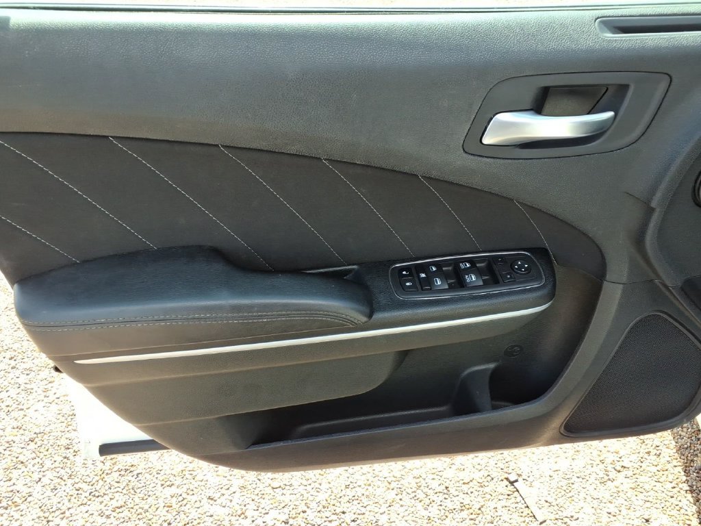 Used 2023 Dodge Charger SXT RWD image 8
