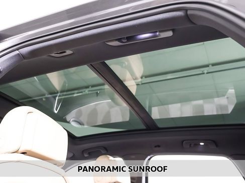 Used 2020 Porsche Cayenne image 4