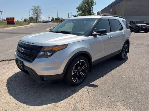 Used 2014 Ford Explorer Sport w/ Equipment Group 401A AWD/4WD image 7