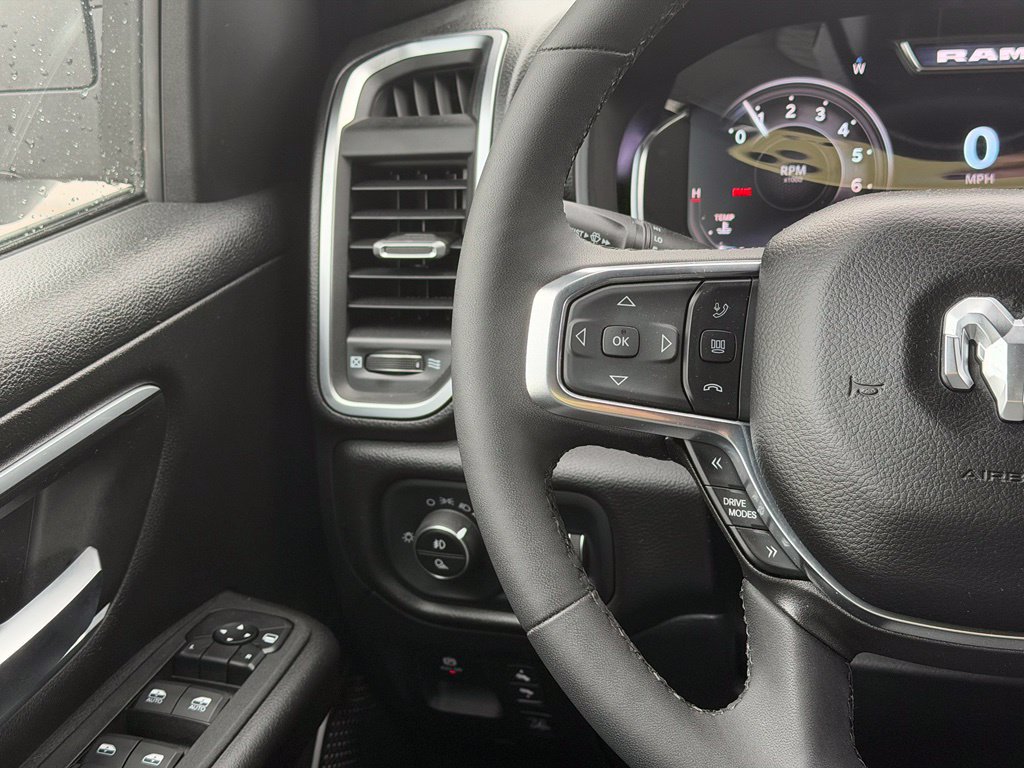 Used 2025 RAM 1500 Big Horn AWD/4WD image 11